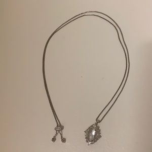 Kendra Scott necklace